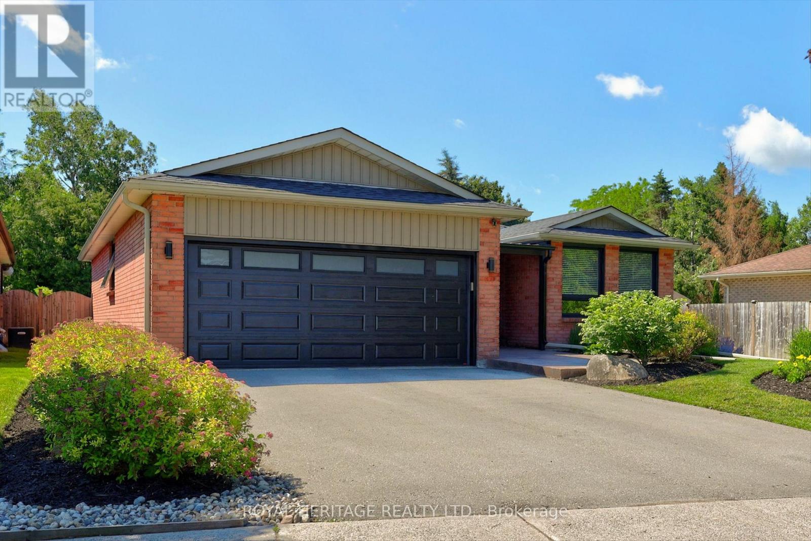 30 KAREN DRIVE, kawartha lakes (lindsay), Ontario