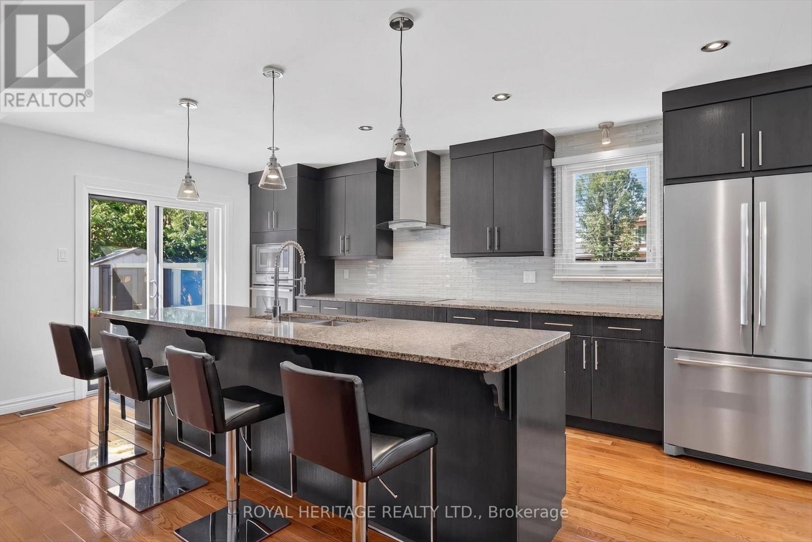 30 Karen Drive, Kawartha Lakes (Lindsay), Ontario  K9V 5V6 - Photo 10 - X13470764