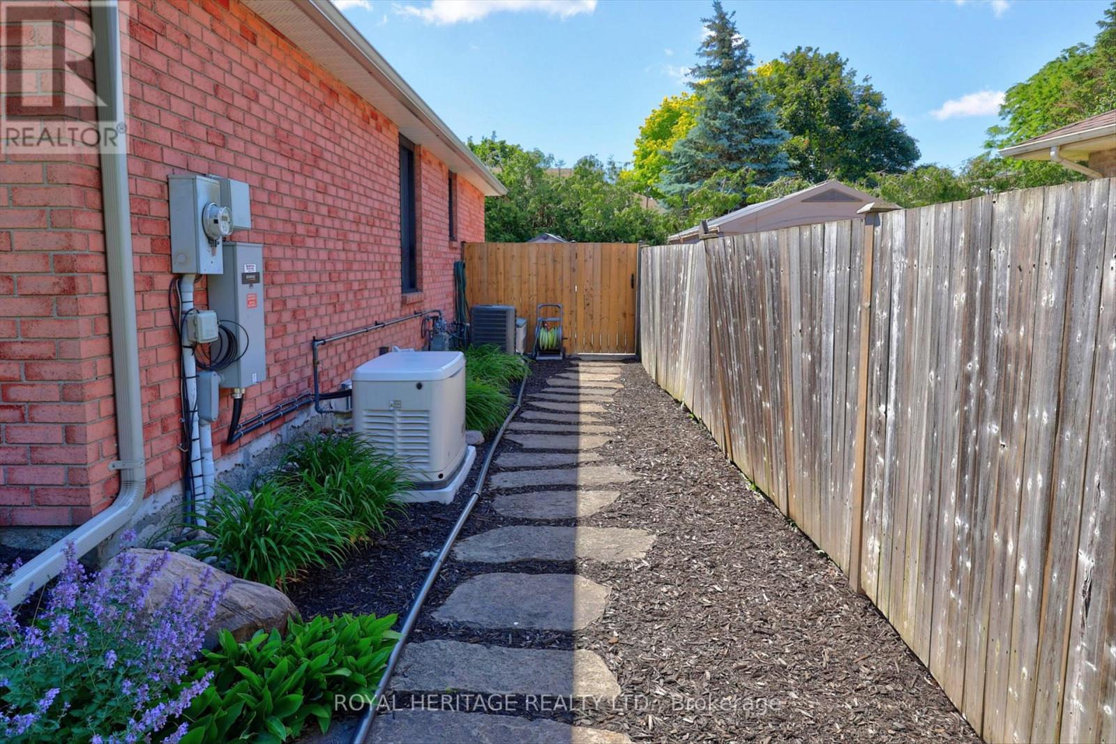 30 Karen Drive, Kawartha Lakes (Lindsay), Ontario  K9V 5V6 - Photo 39 - X13470764