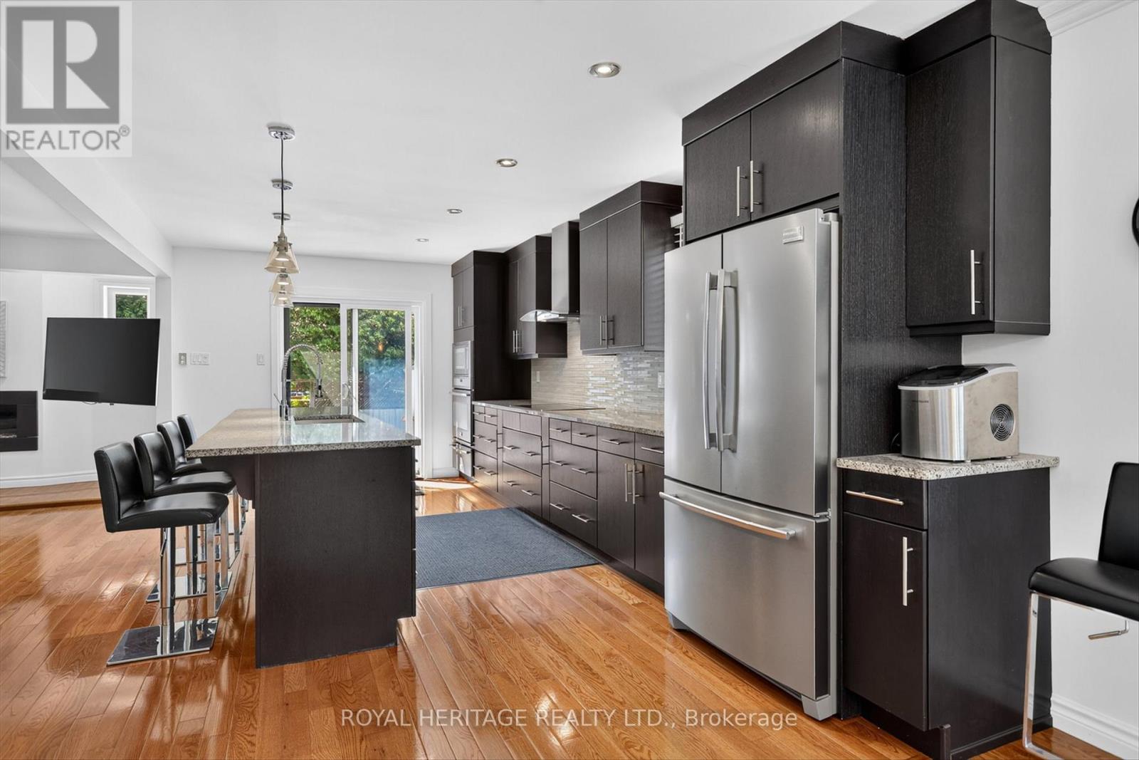 30 Karen Drive, Kawartha Lakes (Lindsay), Ontario  K9V 5V6 - Photo 9 - X13470764
