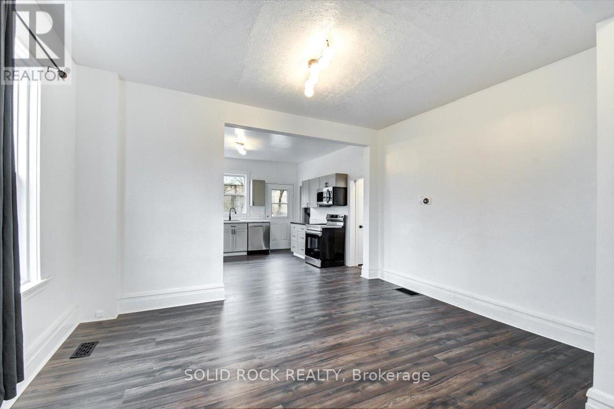 513 Romaine Street, Peterborough (Town Ward 3), Ontario  K9J 2C8 - Photo 16 - X13472326