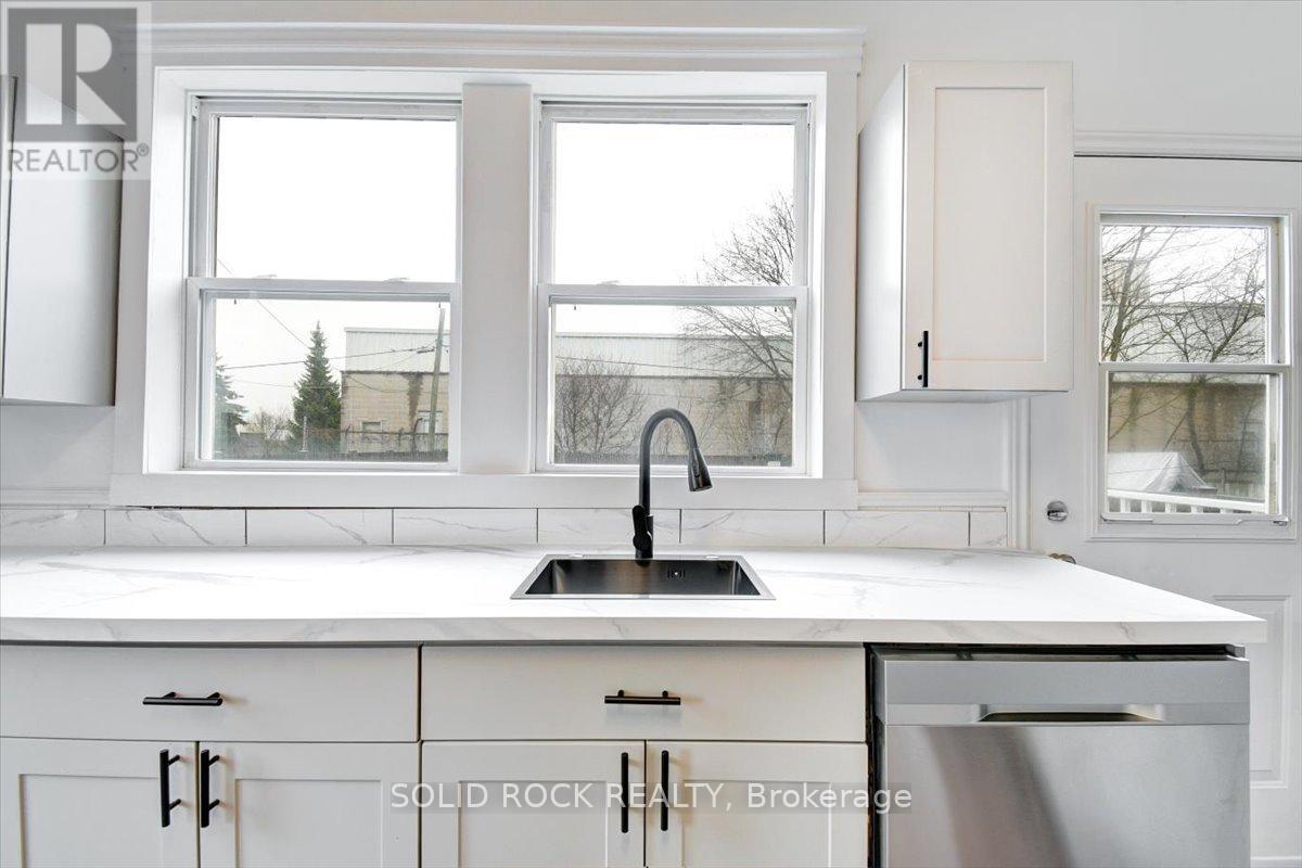 513 Romaine Street, Peterborough (Town Ward 3), Ontario  K9J 2C8 - Photo 9 - X13472326