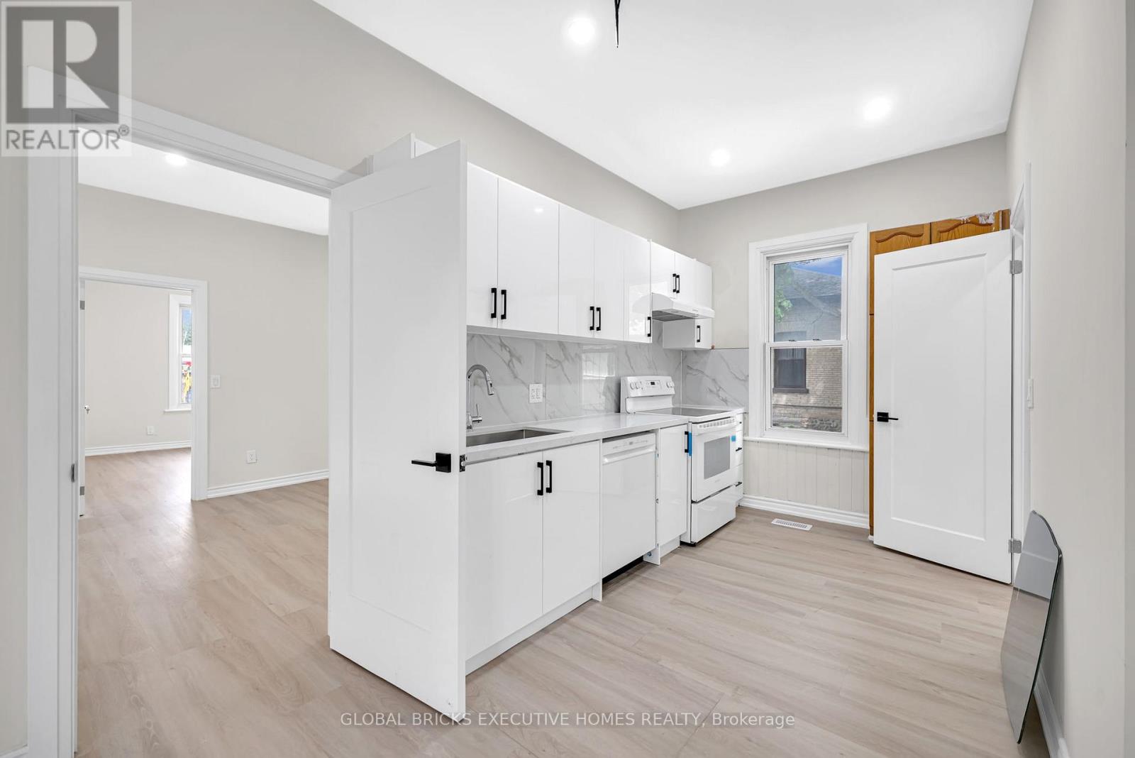 Unit B - 108 Lindsay Street S, Kawartha Lakes (Lindsay), Ontario  K9V 2M6 - Photo 5 - X13472330