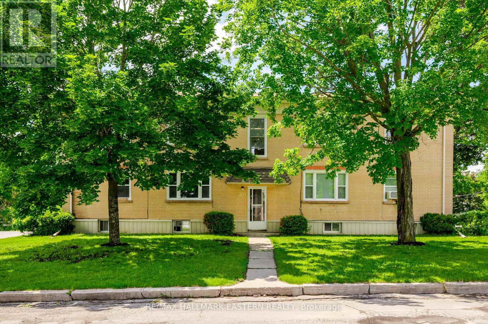 809 Nicholls Street, Peterborough (Northcrest Ward 5), Ontario  K9H 5T7 - Photo 3 - X13473228