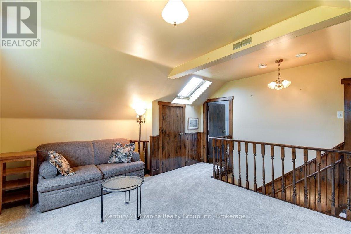 1351 Ojibway Road, Highlands East (Cardiff Ward), Ontario  K0L 2A0 - Photo 36 - X13473454