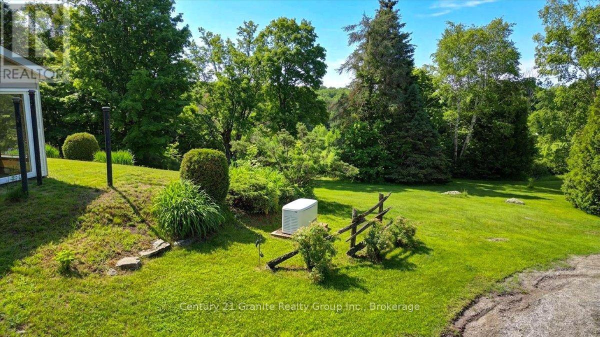 1351 Ojibway Road, Highlands East (Cardiff Ward), Ontario  K0L 2A0 - Photo 46 - X13473454