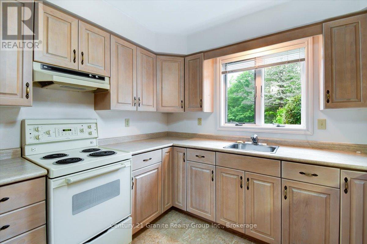 1351 Ojibway Road, Highlands East (Cardiff Ward), Ontario  K0L 2A0 - Photo 5 - X13473454