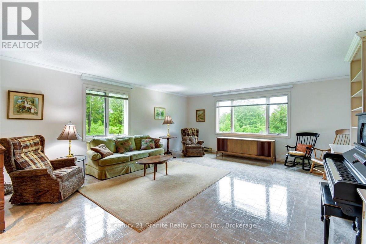 1351 Ojibway Road, Highlands East (Cardiff Ward), Ontario  K0L 2A0 - Photo 7 - X13473454
