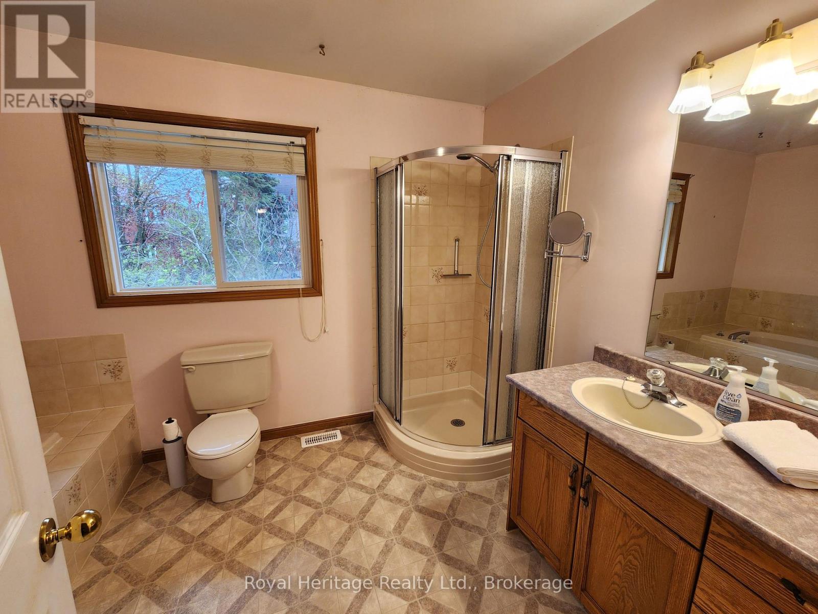 1534 Scollard Crescent, Peterborough (Ashburnham Ward 4), Ontario  K9H 7L1 - Photo 21 - X13473470