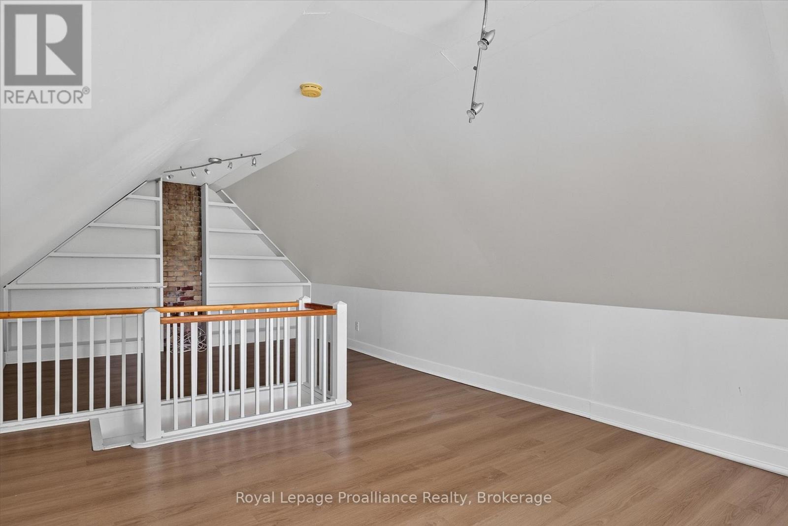 367 Edinburgh Street, Peterborough (Town Ward 3), Ontario  K9H 3G1 - Photo 22 - X13474184