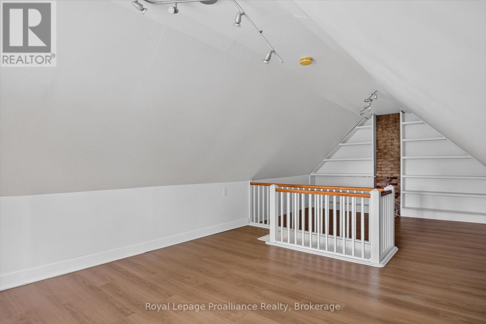 367 Edinburgh Street, Peterborough (Town Ward 3), Ontario  K9H 3G1 - Photo 23 - X13474184