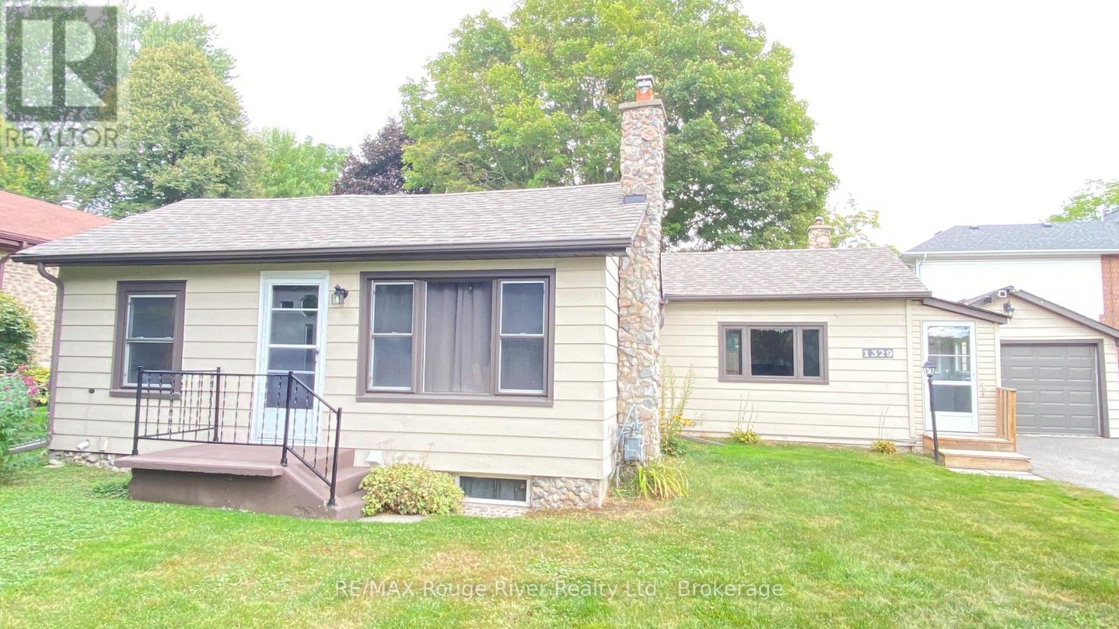 1329 Church Street, Clarington (Newcastle), Ontario  L1B 1C6 - Photo 2 - E13476854