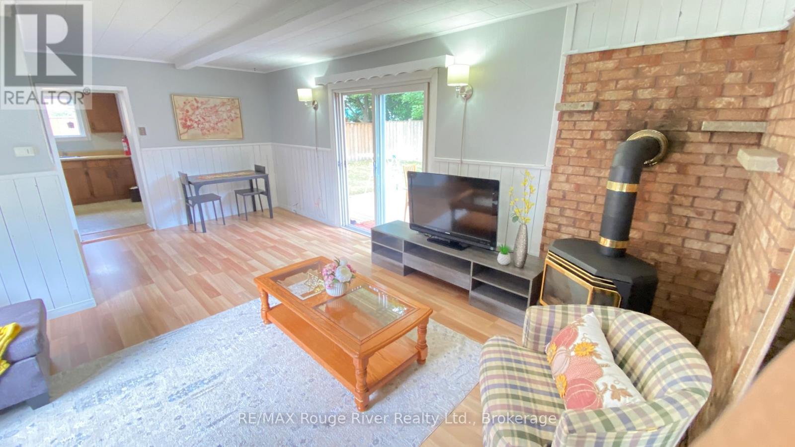 1329 Church Street, Clarington (Newcastle), Ontario  L1B 1C6 - Photo 7 - E13476854