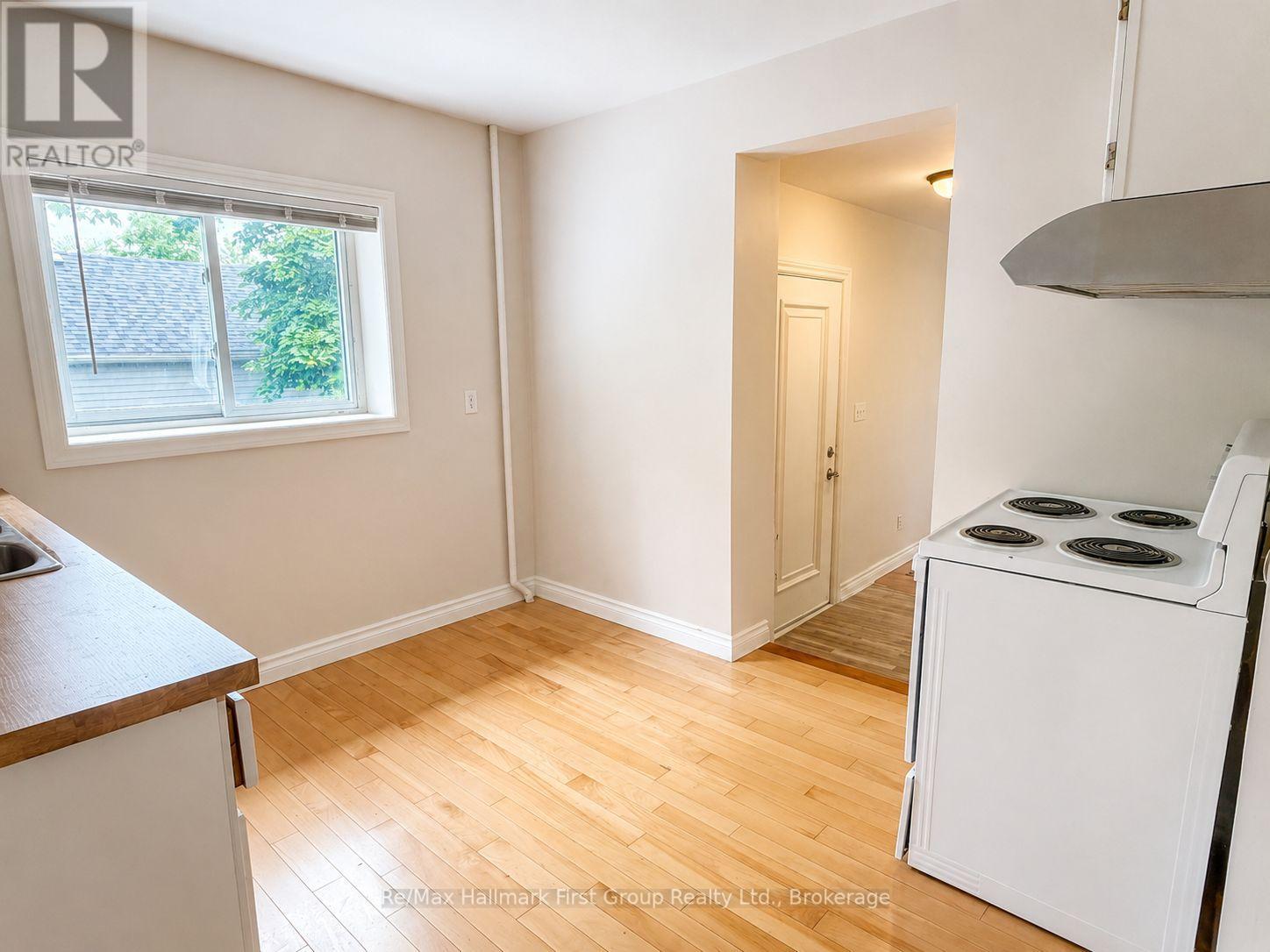 Upper - 509 Parnell Street, Peterborough (Town Ward 3), Ontario  K9J 4J3 - Photo 10 - X13477204