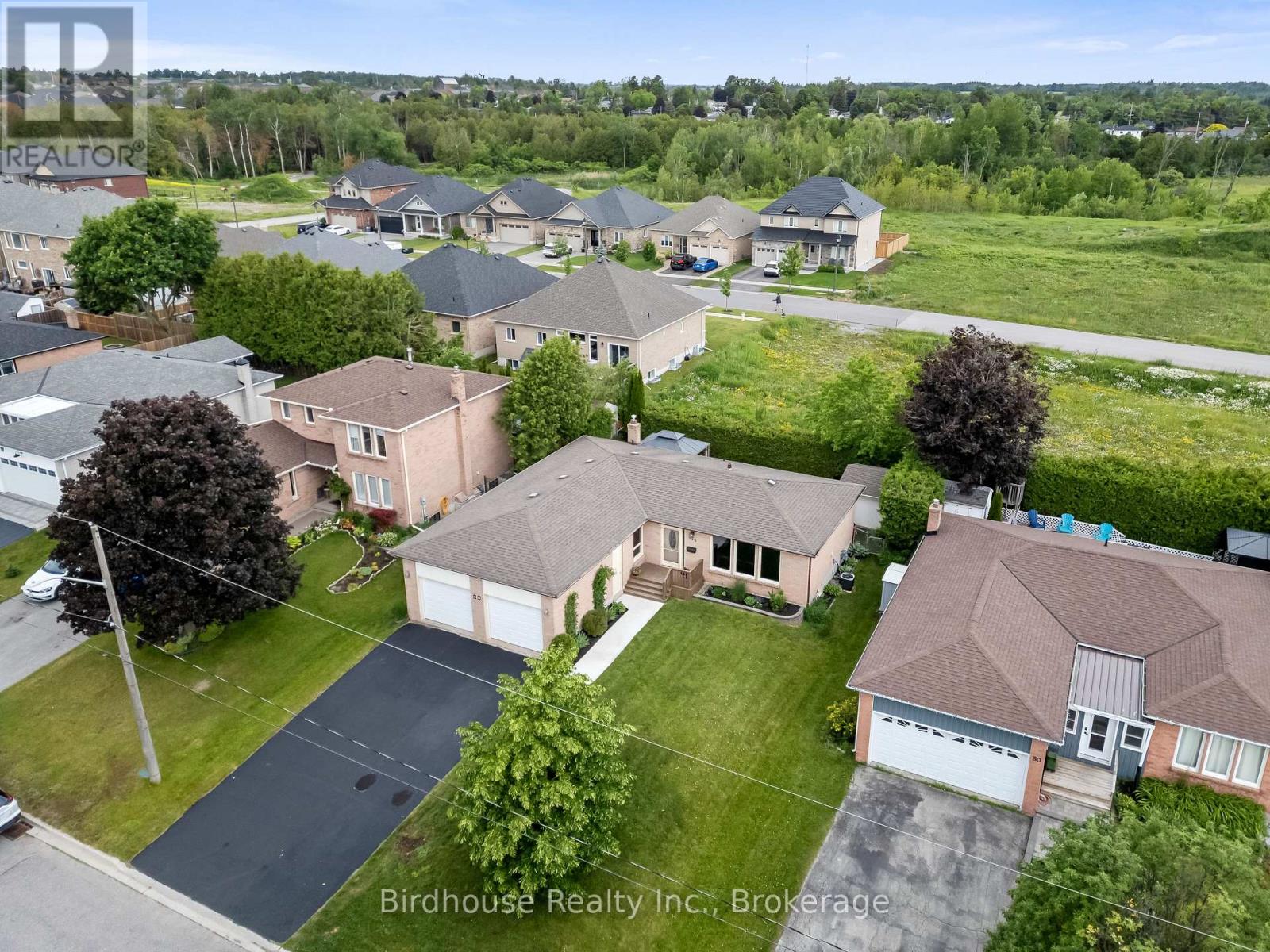 46 Corneil Street, Kawartha Lakes (Lindsay), Ontario  K9V 5T7 - Photo 3 - X13477722
