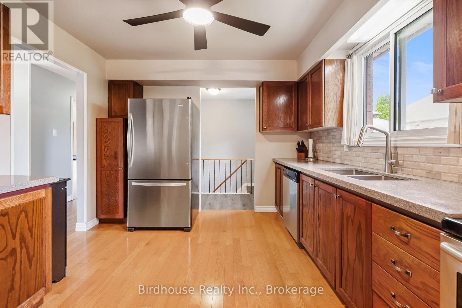 46 Corneil Street, Kawartha Lakes (Lindsay), Ontario  K9V 5T7 - Photo 9 - X13477722