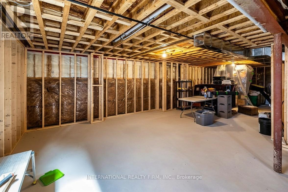 82 Hennessey Crescent, Kawartha Lakes (Lindsay), Ontario  K9V 0P4 - Photo 45 - X13477590