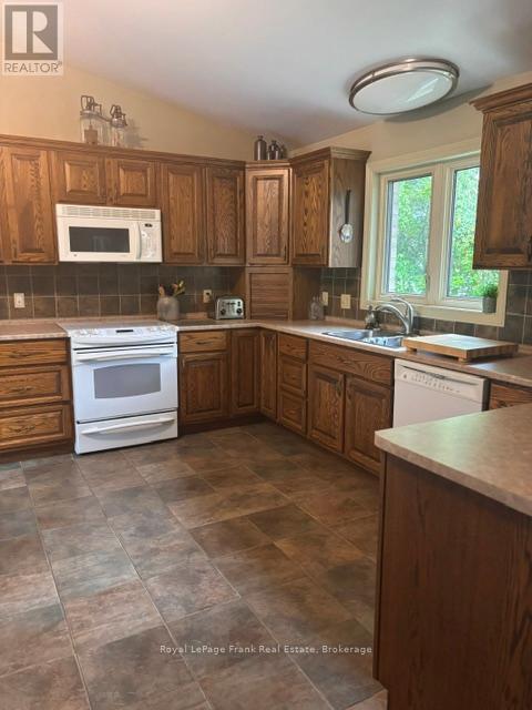 90 Golden Shores Road, Hastings Highlands (Herschel Ward), Ontario  K0L 1C0 - Photo 24 - X13477920