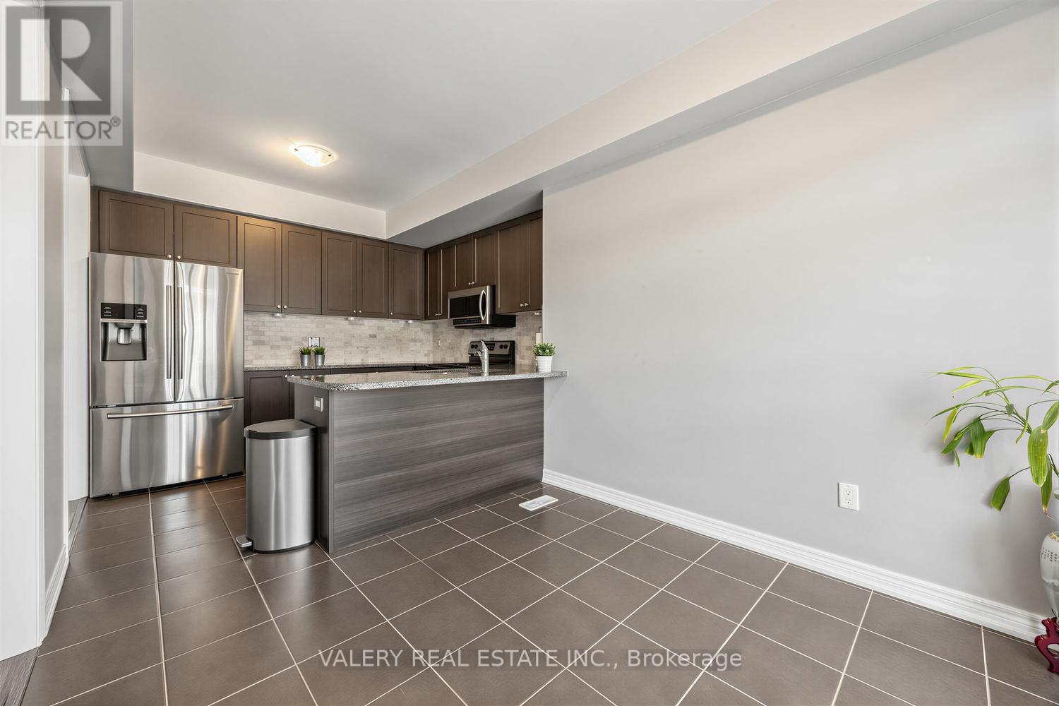 20 Mcdonald Crescent, Clarington (Newcastle), Ontario  L1B 0E2 - Photo 10 - E13479002