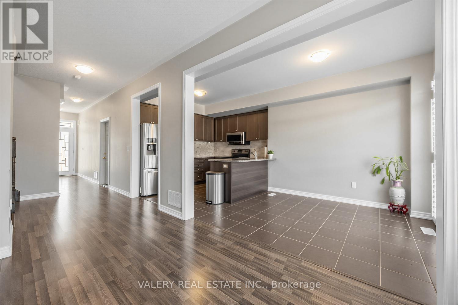 20 Mcdonald Crescent, Clarington (Newcastle), Ontario  L1B 0E2 - Photo 7 - E13479002