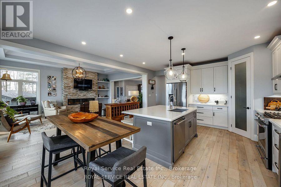 28 Rustlewood Avenue, Kawartha Lakes (Manvers), Ontario  L0A 1A0 - Photo 11 - X13479178