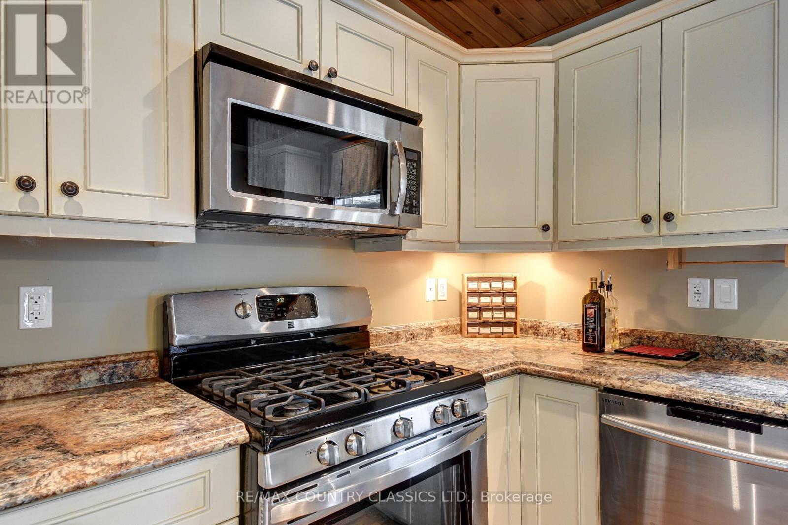 42 Nicklaus Drive, Bancroft (Bancroft Ward), Ontario  K0L 1C0 - Photo 11 - X13480228