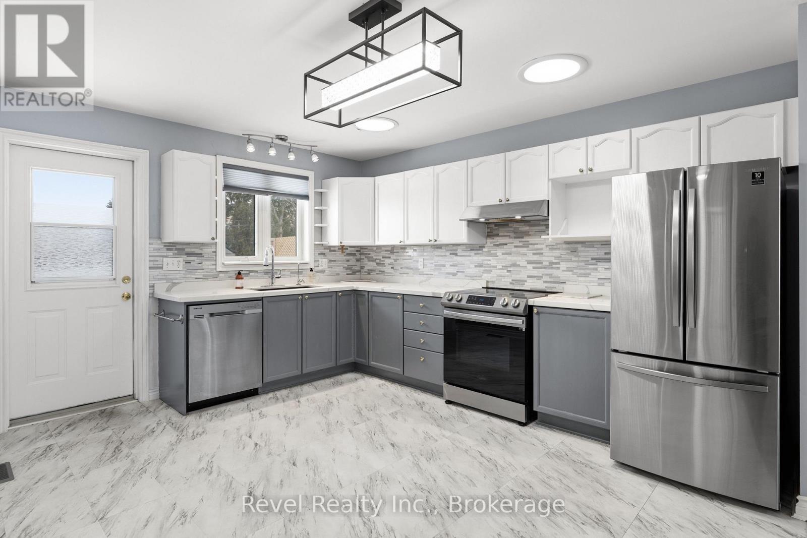 332 Mary Street W, Kawartha Lakes (Lindsay), Ontario  K9V 5X5 - Photo 11 - X13480644