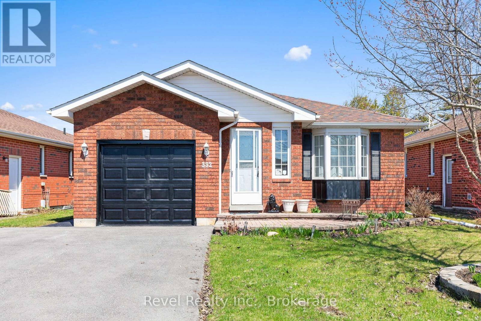 332 Mary Street W, Kawartha Lakes (Lindsay), Ontario  K9V 5X5 - Photo 3 - X13480644