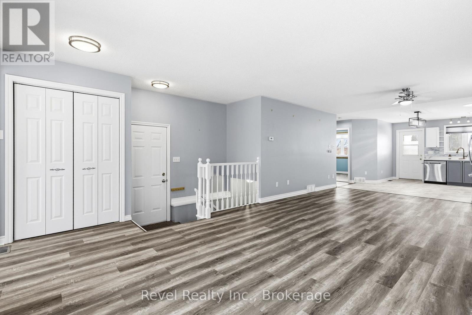 332 Mary Street W, Kawartha Lakes (Lindsay), Ontario  K9V 5X5 - Photo 7 - X13480644