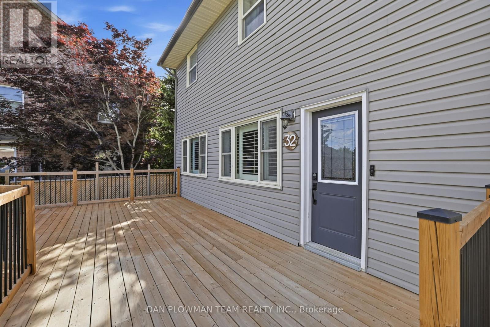 32 Andrew Street, Clarington (Newcastle), Ontario  L1B 1J3 - Photo 4 - E13481810