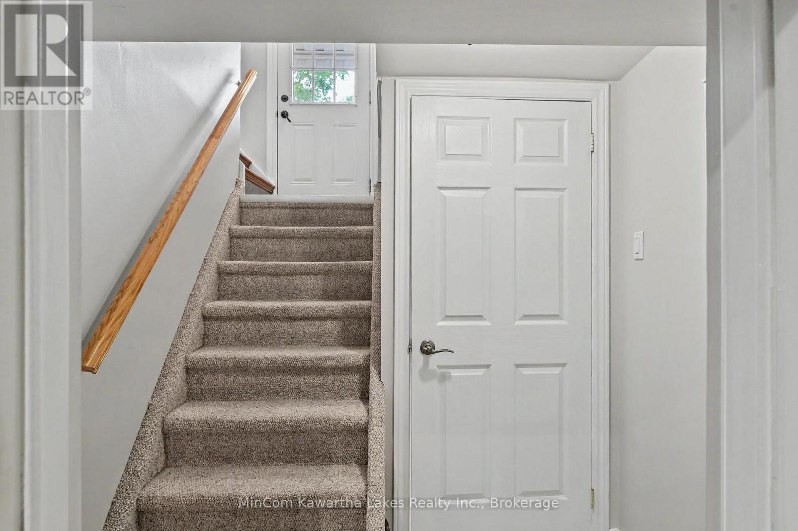 920 Elmdale Crescent, Peterborough (Northcrest Ward 5), Ontario  K9H 6G3 - Photo 25 - X13482284