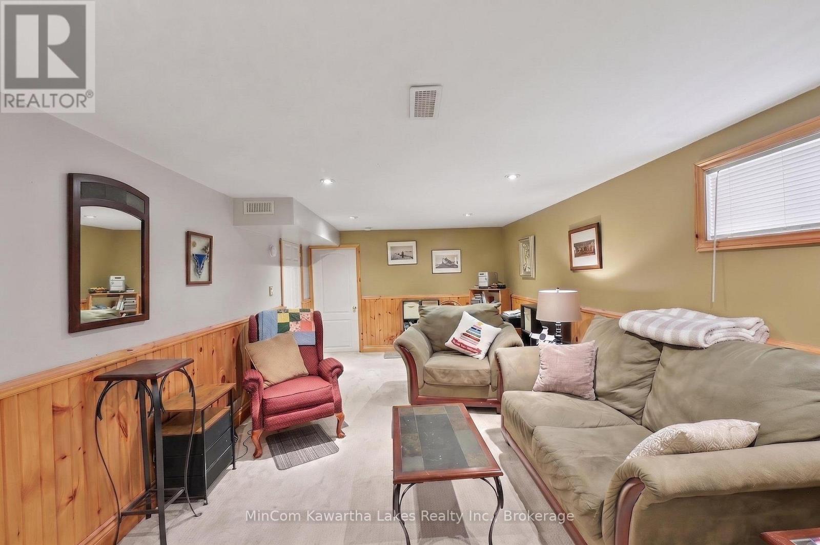 920 Elmdale Crescent, Peterborough (Northcrest Ward 5), Ontario  K9H 6G3 - Photo 29 - X13482284