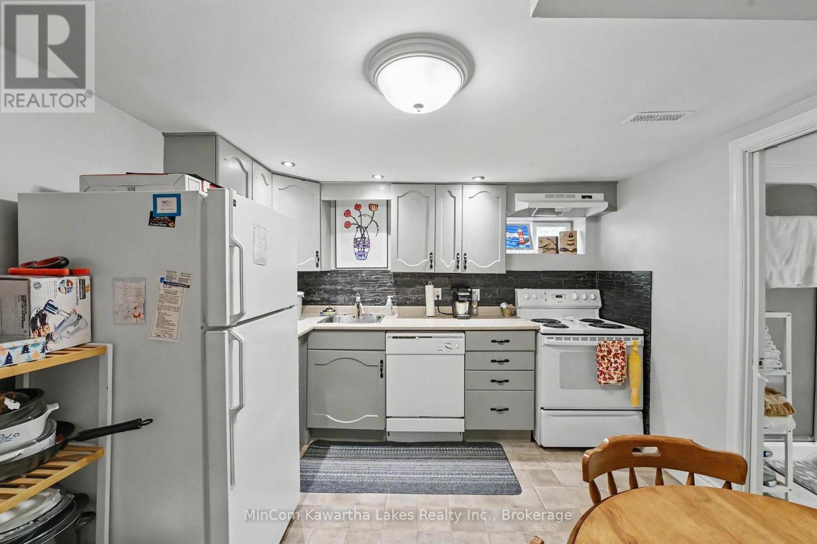 920 Elmdale Crescent, Peterborough (Northcrest Ward 5), Ontario  K9H 6G3 - Photo 30 - X13482284