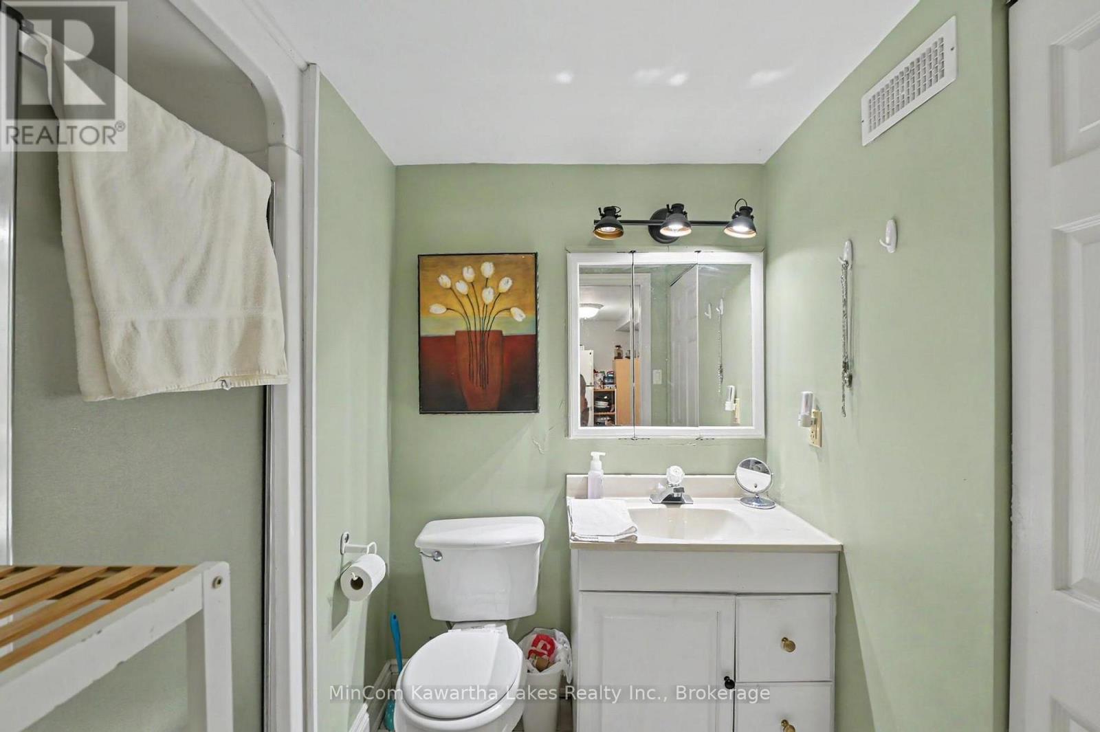 920 Elmdale Crescent, Peterborough (Northcrest Ward 5), Ontario  K9H 6G3 - Photo 33 - X13482284