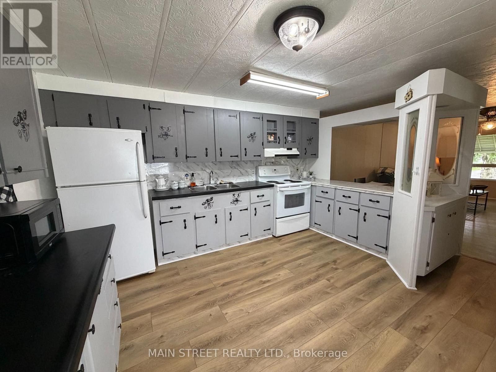 8 Park Crescent, Kawartha Lakes (Fenelon), Ontario  K9V 0H5 - Photo 17 - X13482538