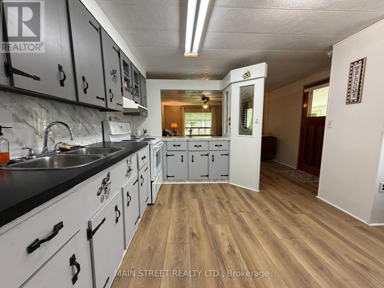 8 Park Crescent, Kawartha Lakes (Fenelon), Ontario  K9V 0H5 - Photo 19 - X13482538