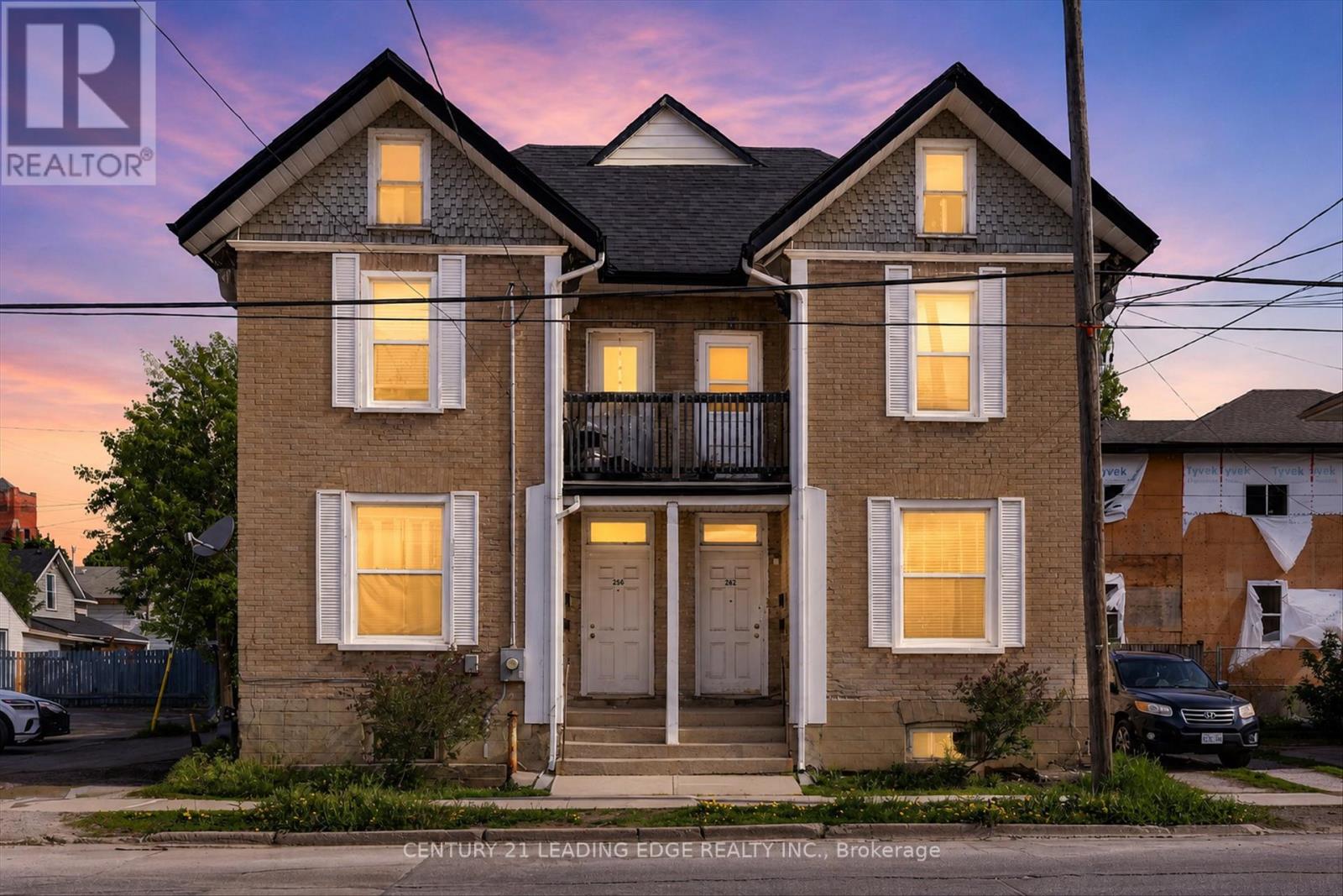 292-294 TOWNSEND STREET, peterborough (town ward 3), Ontario