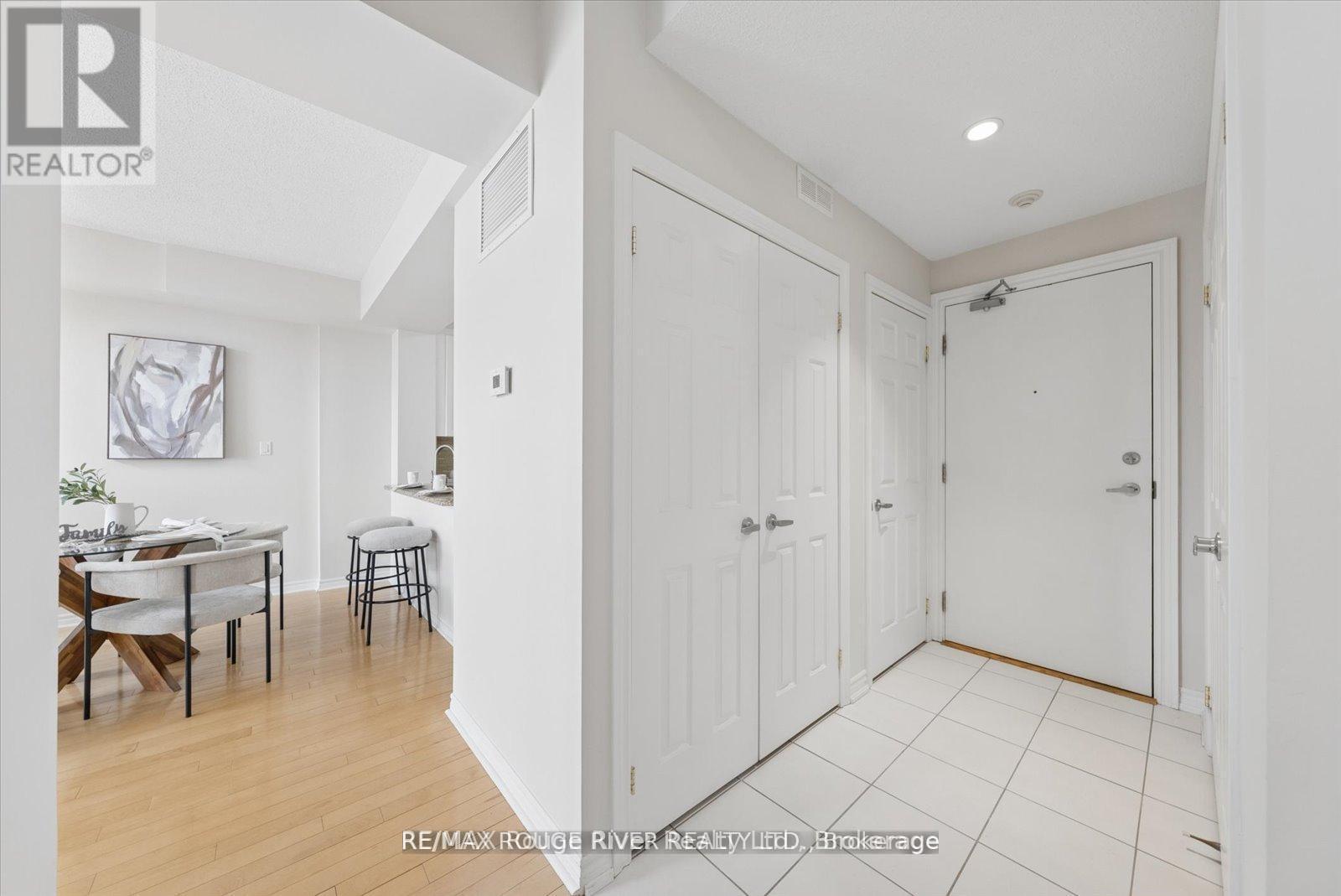 306 - 395 Lakebreeze Drive, Clarington (Newcastle), Ontario  L1B 0A5 - Photo 4 - E13483308