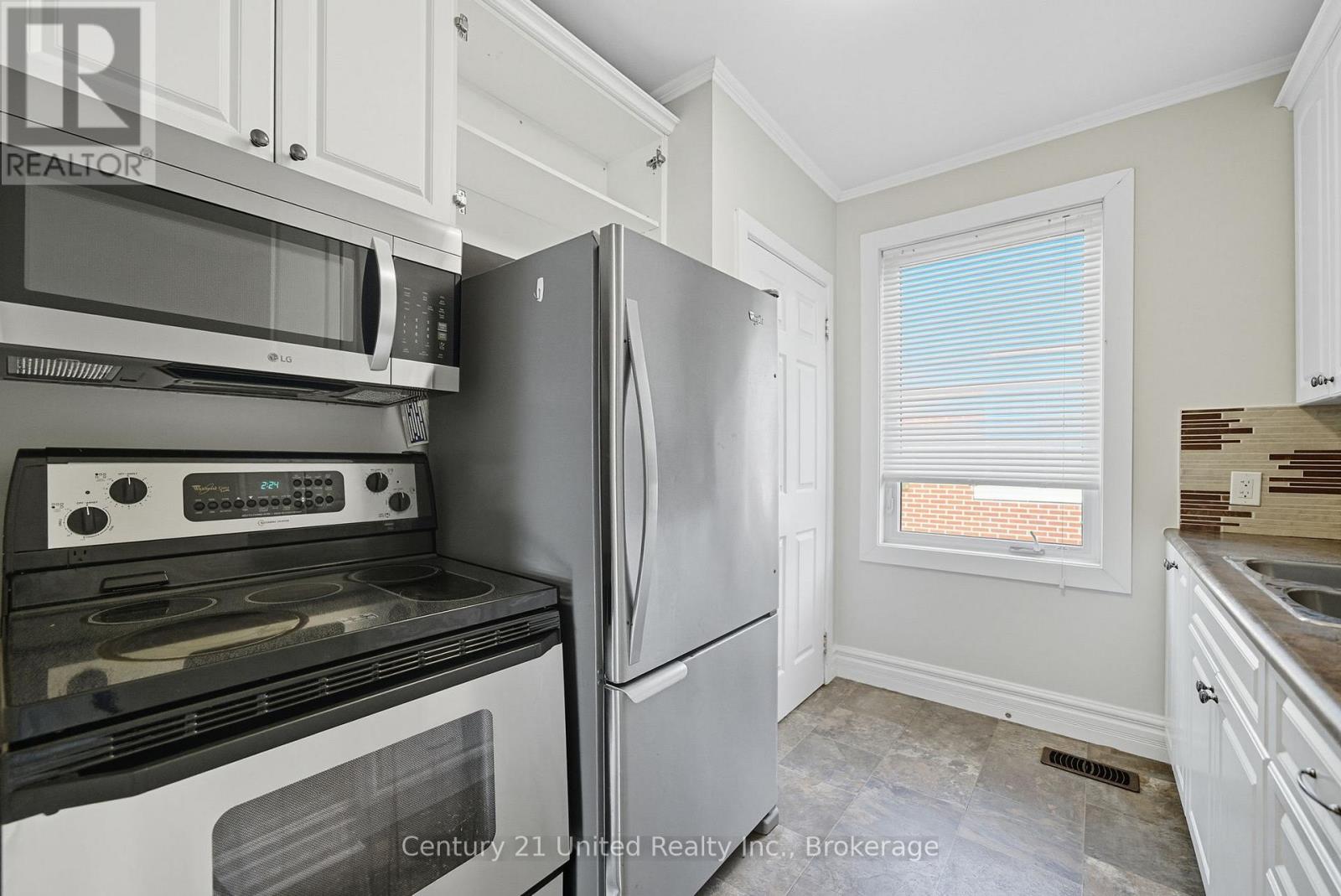 559 Hamilton Street, Peterborough (Otonabee Ward 1), Ontario  K9J 4C2 - Photo 11 - X13483502