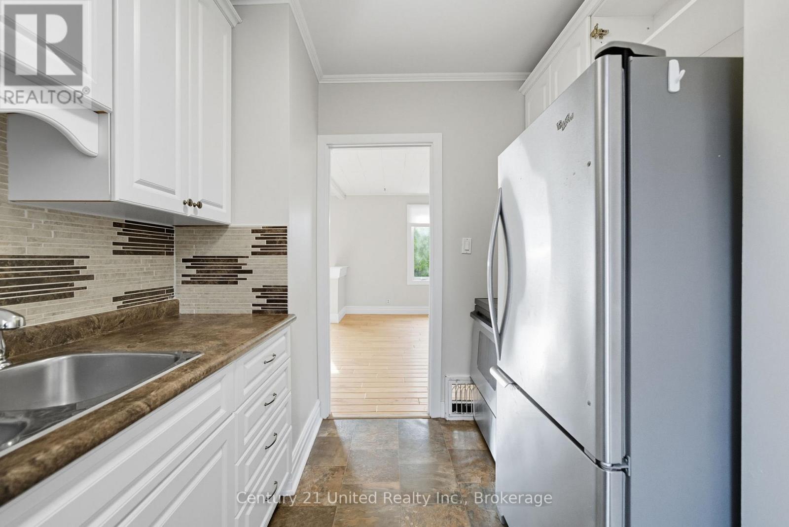 559 Hamilton Street, Peterborough (Otonabee Ward 1), Ontario  K9J 4C2 - Photo 13 - X13483502