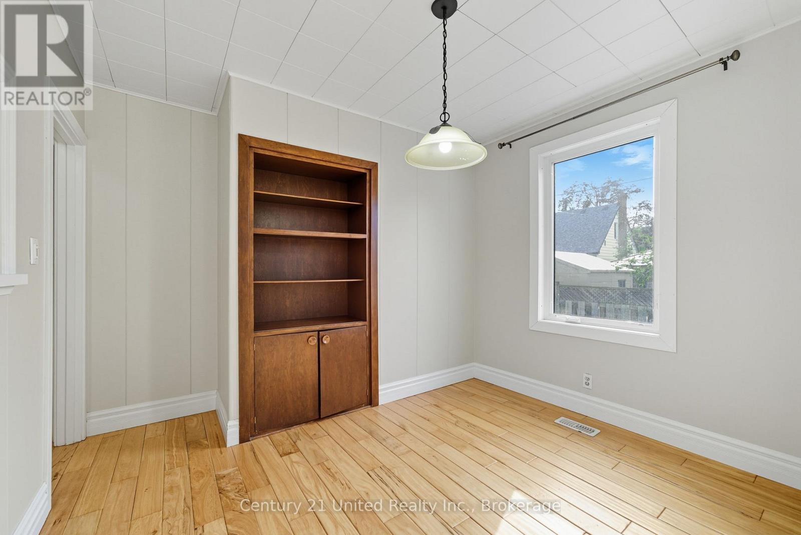 559 Hamilton Street, Peterborough (Otonabee Ward 1), Ontario  K9J 4C2 - Photo 14 - X13483502