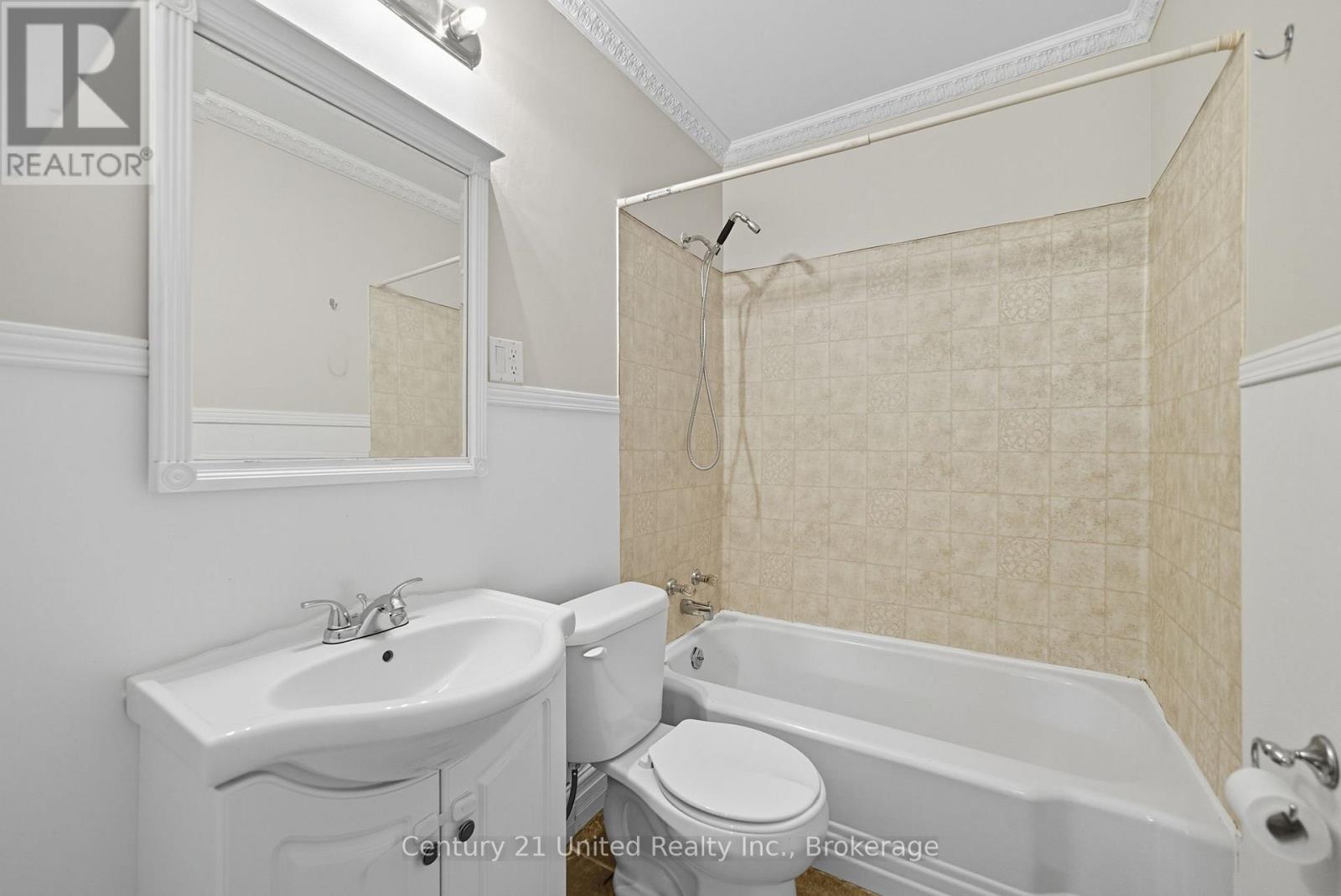 559 Hamilton Street, Peterborough (Otonabee Ward 1), Ontario  K9J 4C2 - Photo 17 - X13483502