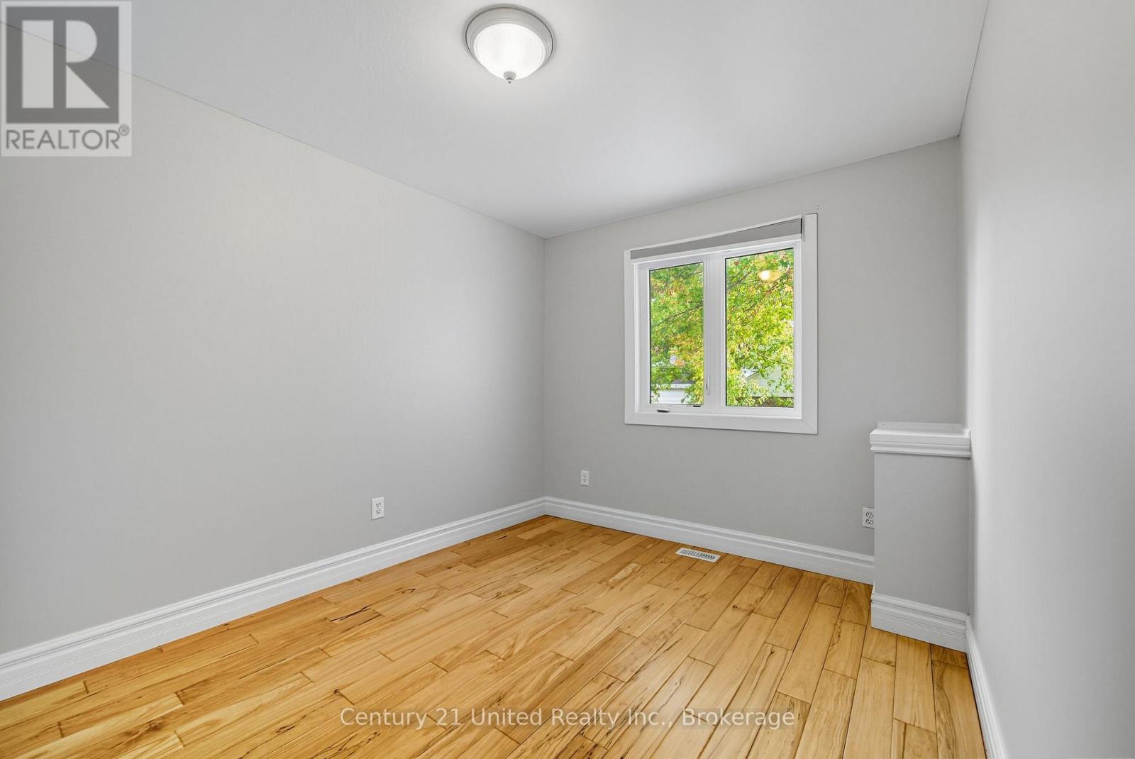 559 Hamilton Street, Peterborough (Otonabee Ward 1), Ontario  K9J 4C2 - Photo 19 - X13483502