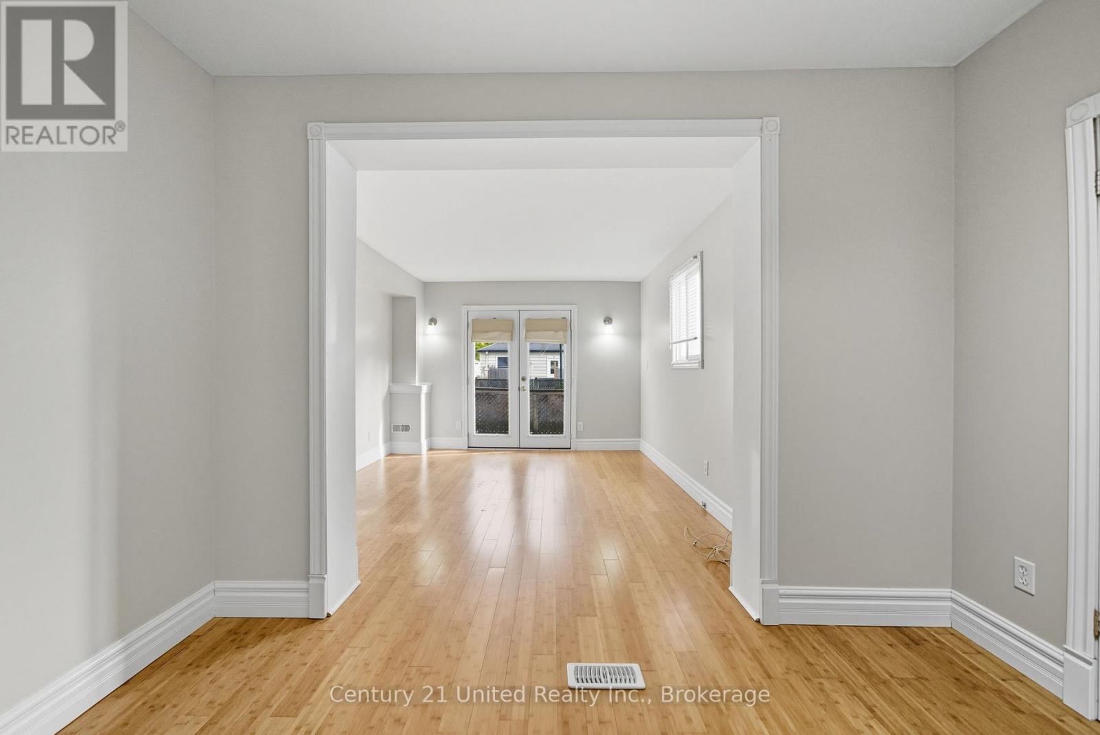559 Hamilton Street, Peterborough (Otonabee Ward 1), Ontario  K9J 4C2 - Photo 23 - X13483502