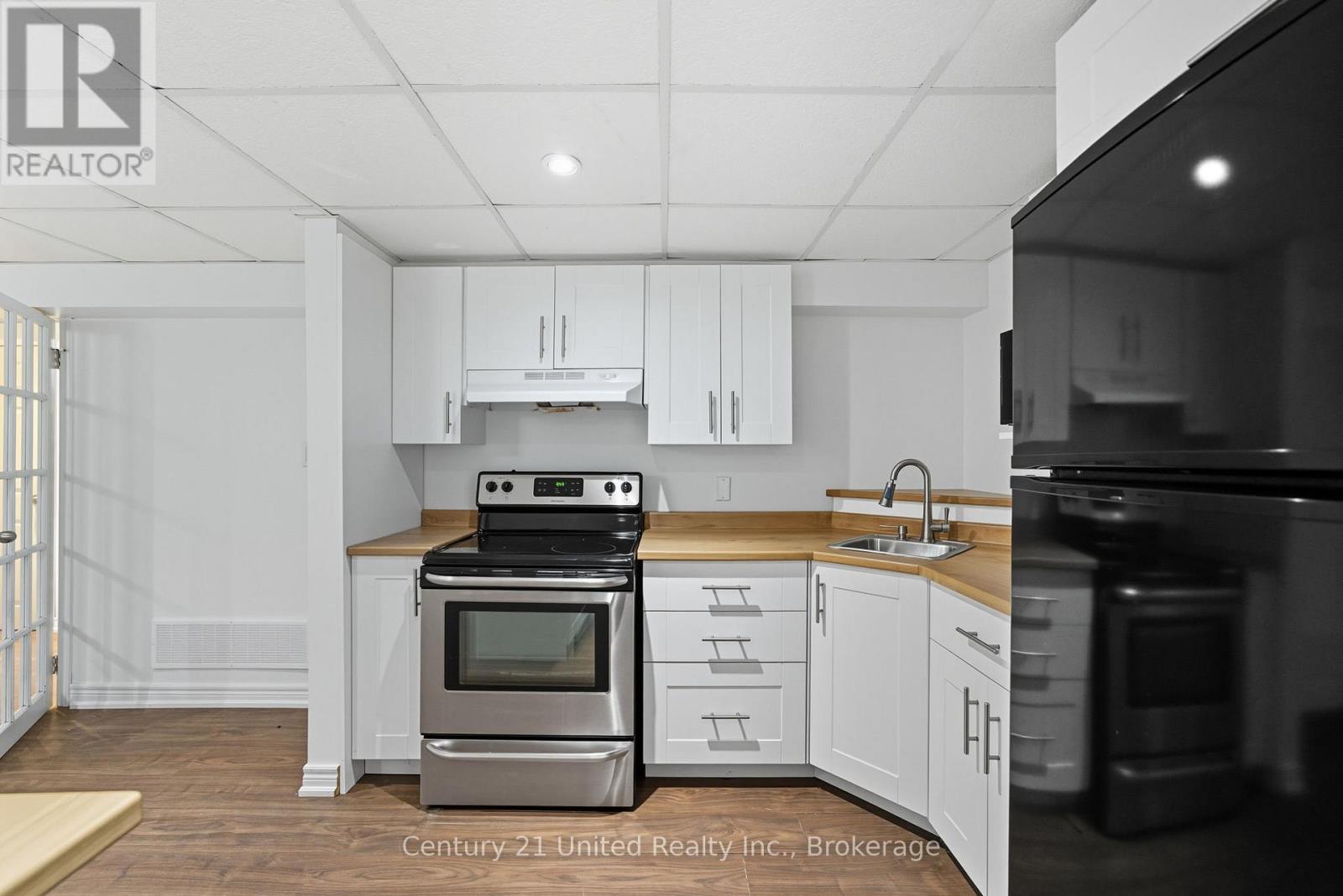 559 Hamilton Street, Peterborough (Otonabee Ward 1), Ontario  K9J 4C2 - Photo 35 - X13483502