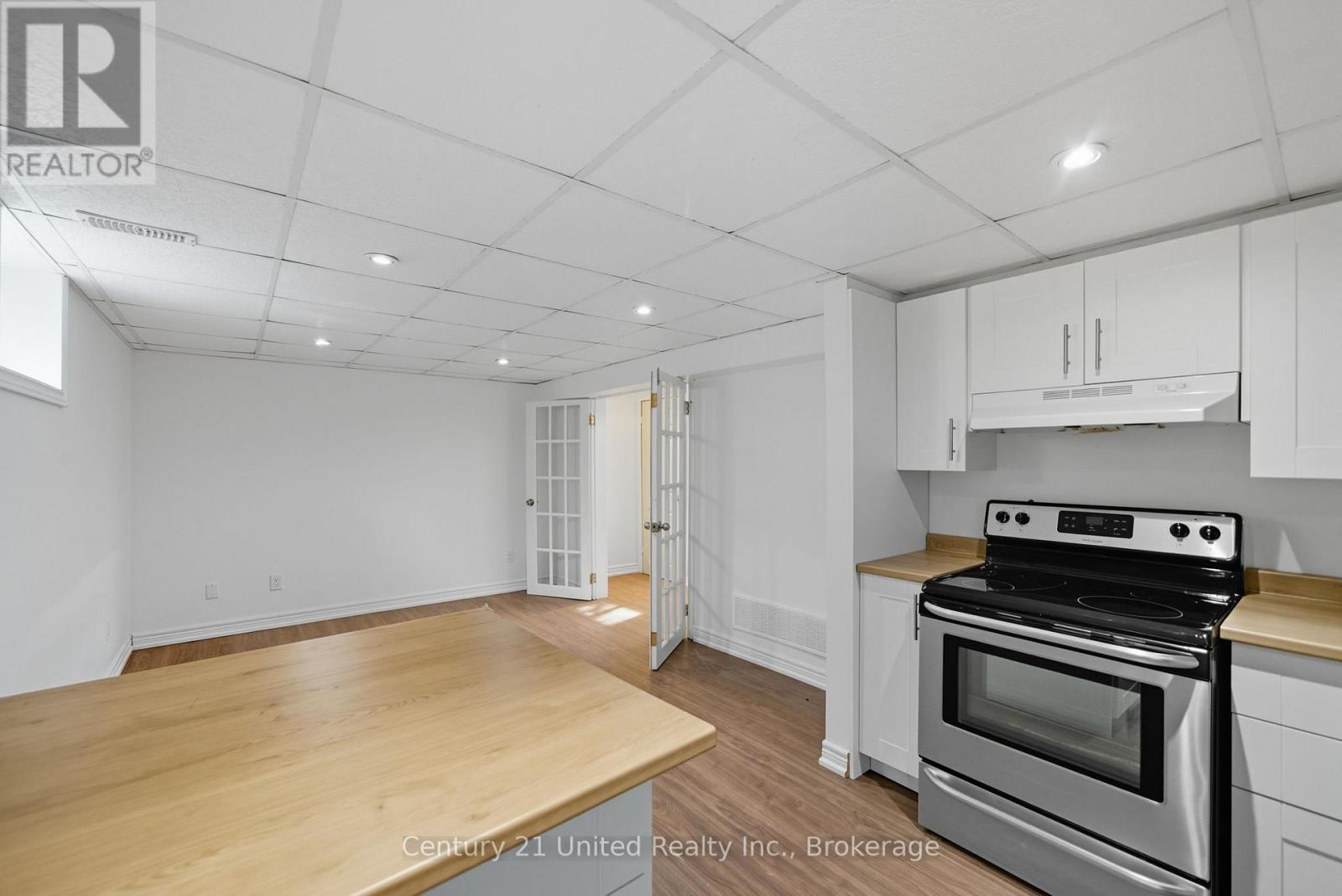 559 Hamilton Street, Peterborough (Otonabee Ward 1), Ontario  K9J 4C2 - Photo 36 - X13483502