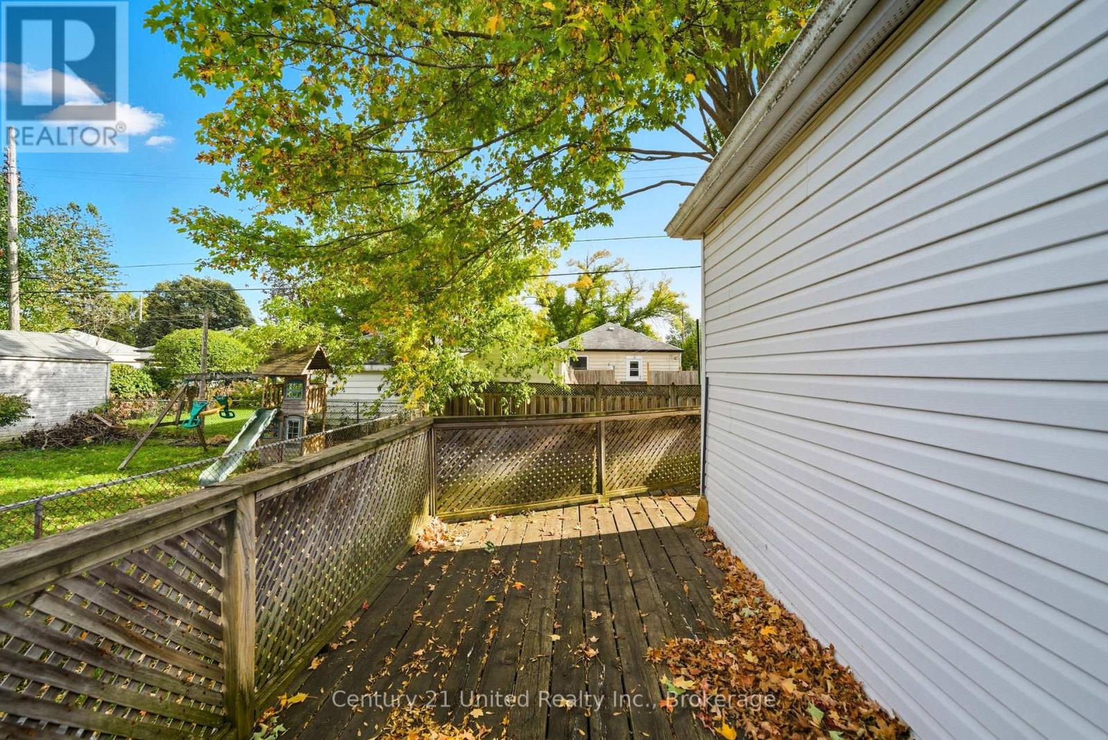 559 Hamilton Street, Peterborough (Otonabee Ward 1), Ontario  K9J 4C2 - Photo 43 - X13483502