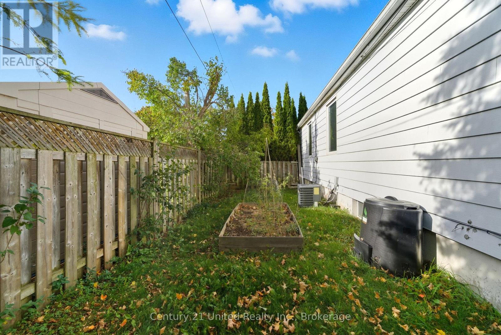 559 Hamilton Street, Peterborough (Otonabee Ward 1), Ontario  K9J 4C2 - Photo 44 - X13483502