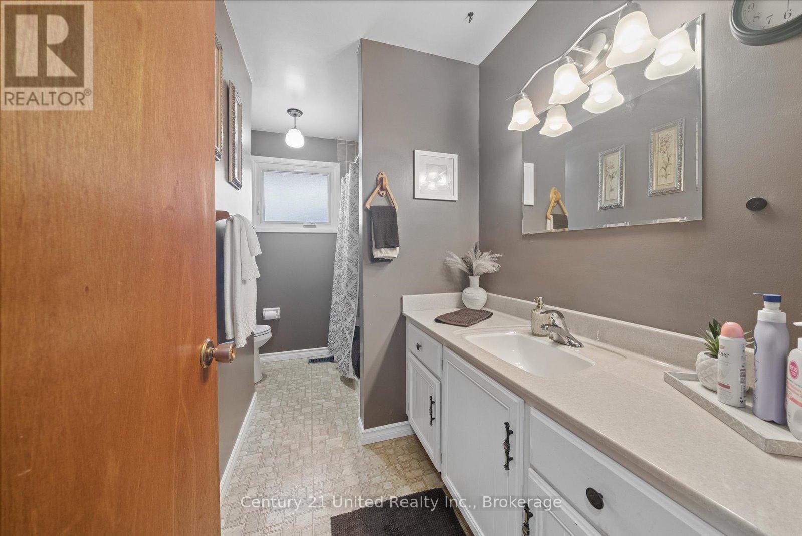 1824 Mapleridge Drive, Peterborough (Monaghan Ward 2), Ontario  K9K 1P9 - Photo 20 - X13483520