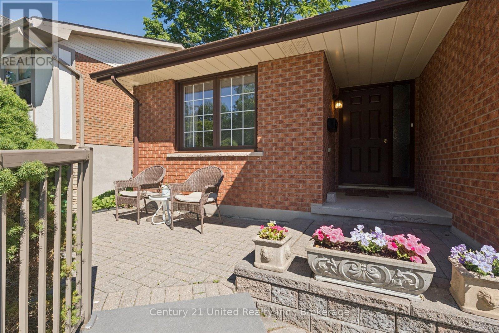 1824 Mapleridge Drive, Peterborough (Monaghan Ward 2), Ontario  K9K 1P9 - Photo 5 - X13483520